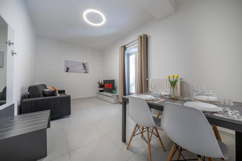 מודנה Rua Muro Piano Nobile Family מראה חיצוני תמונה